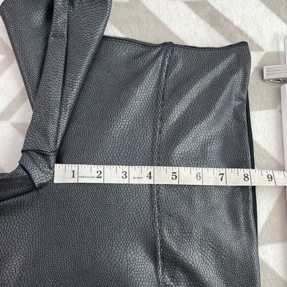 SPANX Pebble‎ Faux Leather Black leggings size Small 20186R - Picture 7 of 9